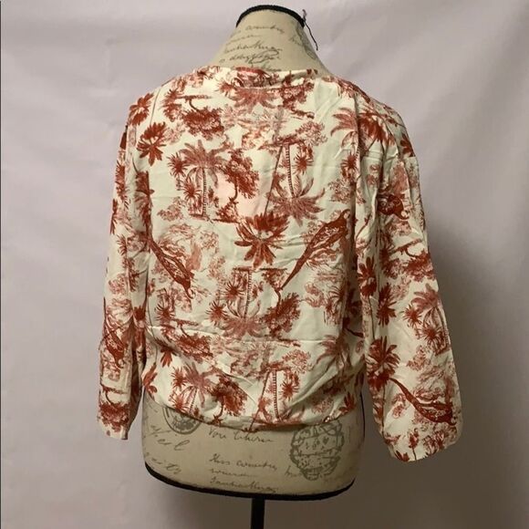 NWT LEYDEN RED TROPICAL TIE FRONT BLOUSE‎ SZ XL - Picture 4 of 6